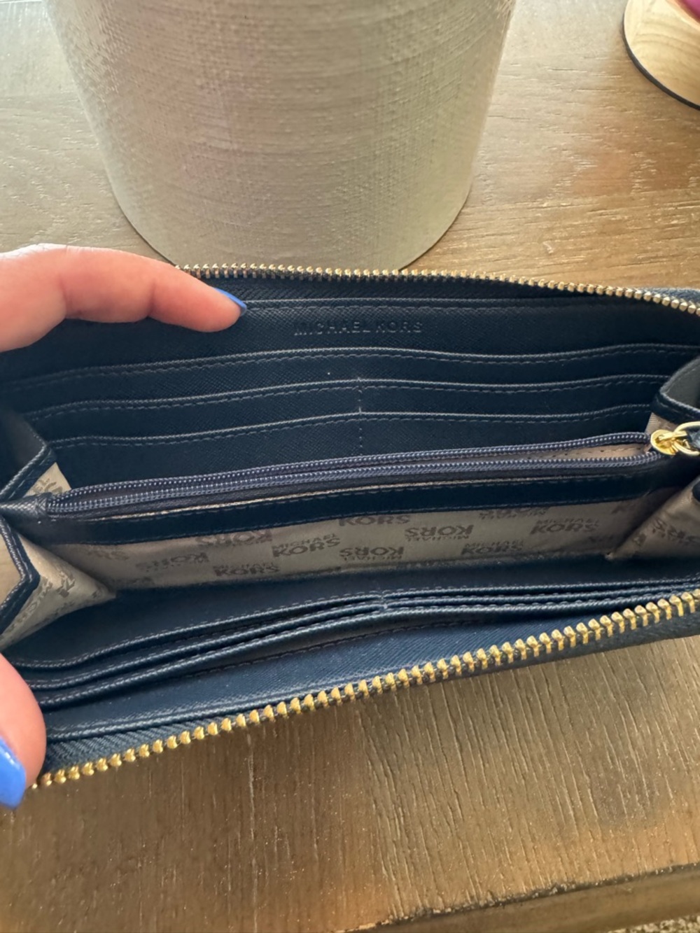 Michael Kors Navy Blue Textured Wallet with Gold MK Emblem - Picture 3 of 6